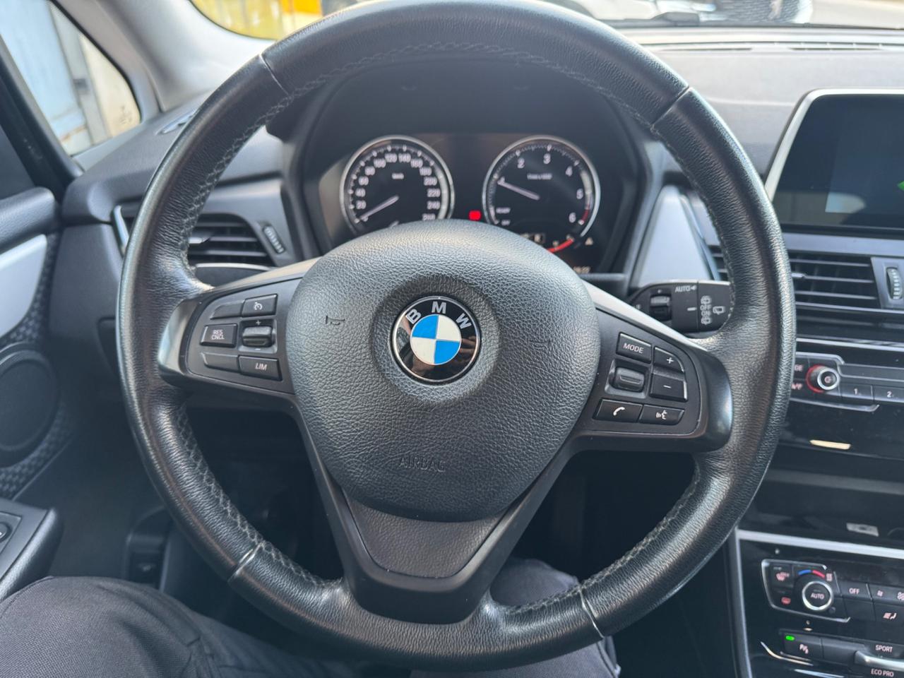 Bmw 2er Active Tourer 216d Advantage