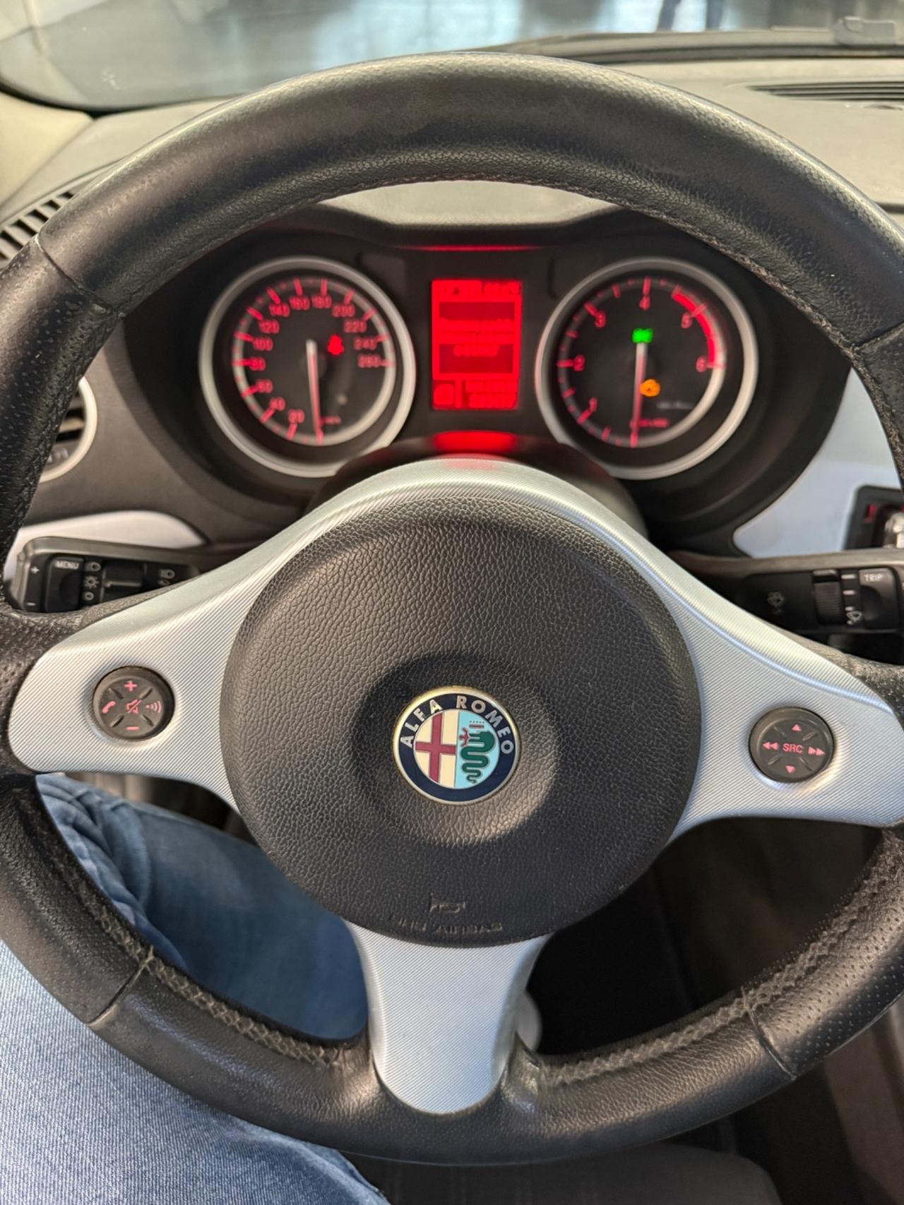 Alfa Romeo 159 1.9 JTDm Distinctive