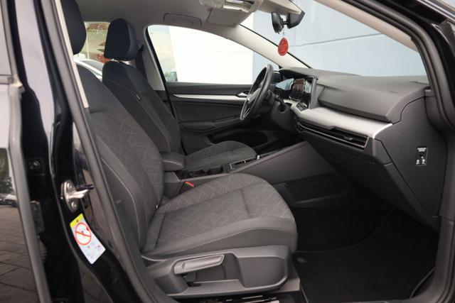VOLKSWAGEN Golf Variant 1.0 eTSI EVO DSG Life