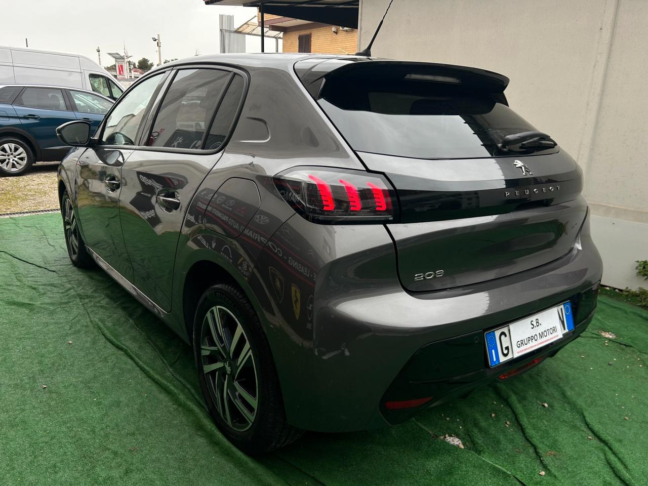 Peugeot 208 2022 1.5 DIESEL 5 porte Allure LEGGI