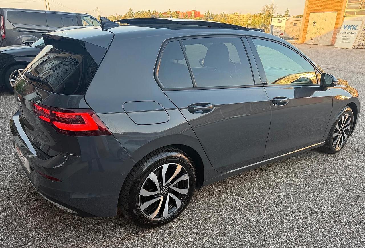 Volkswagen Golf 2.0 TDI DSG SCR Style TETTO APRIBILE E GANCIO TRAINO