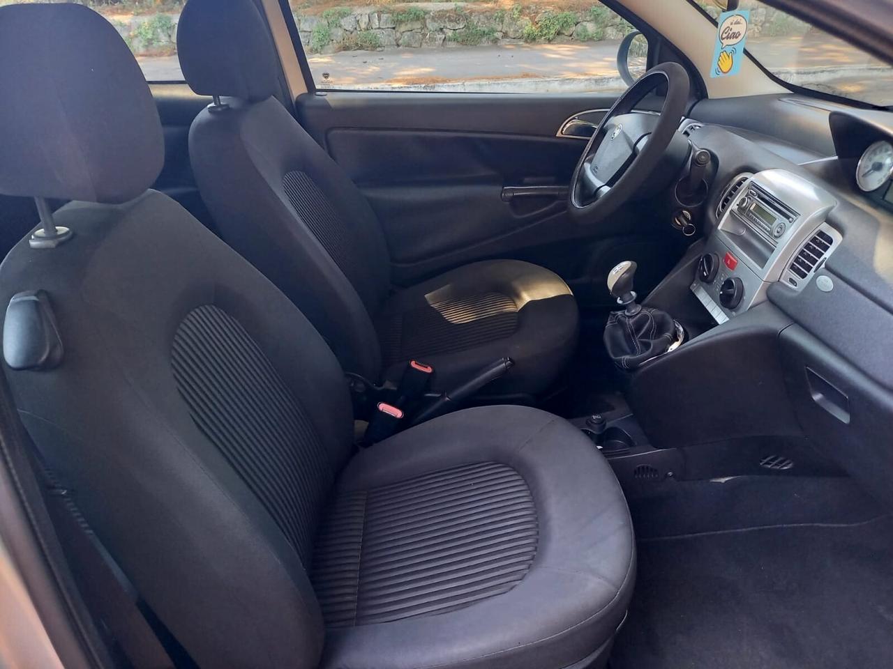 Lancia Ypsilon 1.2 Argento NEOPATENTATI GARANZIA 12 MESI