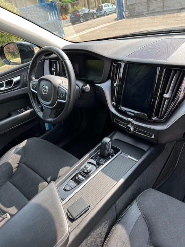 VOLVO XC60 B4 (d) AWD Geartronic Business