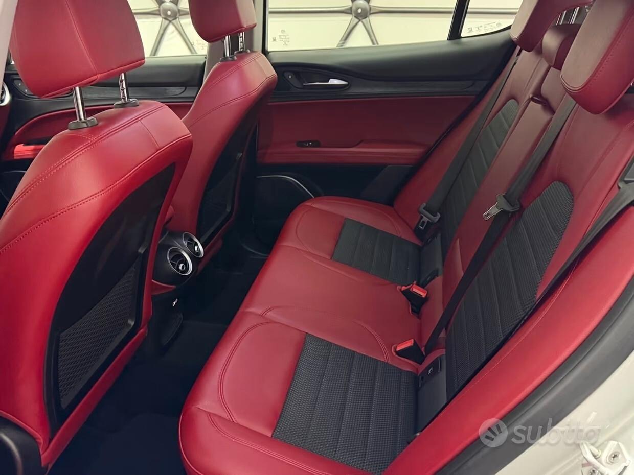Alfa Romeo Stelvio 2.2 Turbodiesel 210 CV AT8 Q4 Business