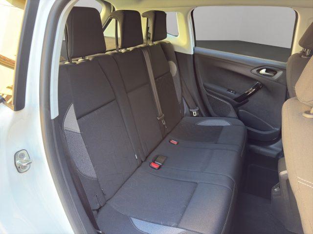 PEUGEOT 2008 1.2 82 cv active