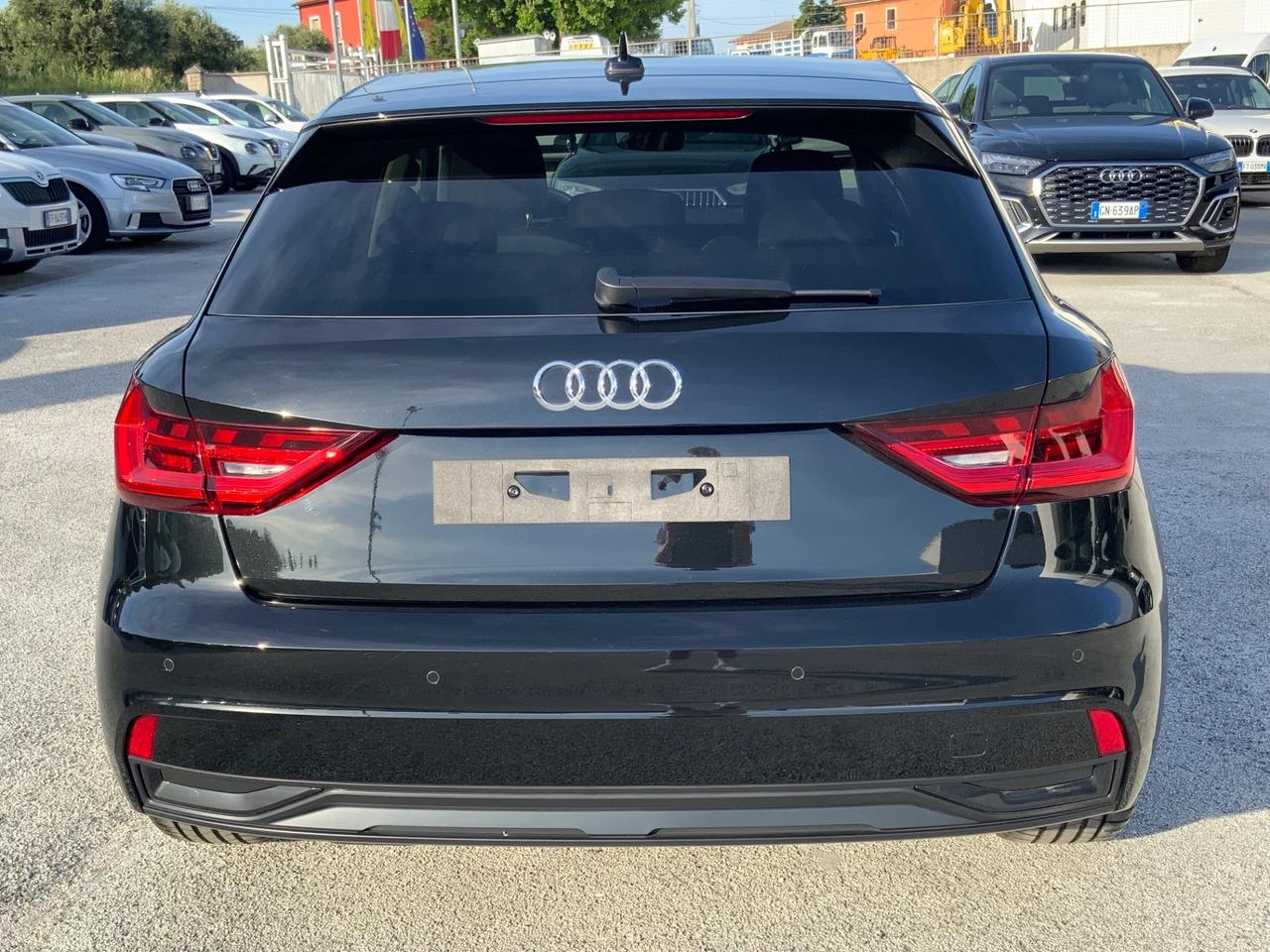 Audi A1 SPB 30 TFSI S tronic Identity Black