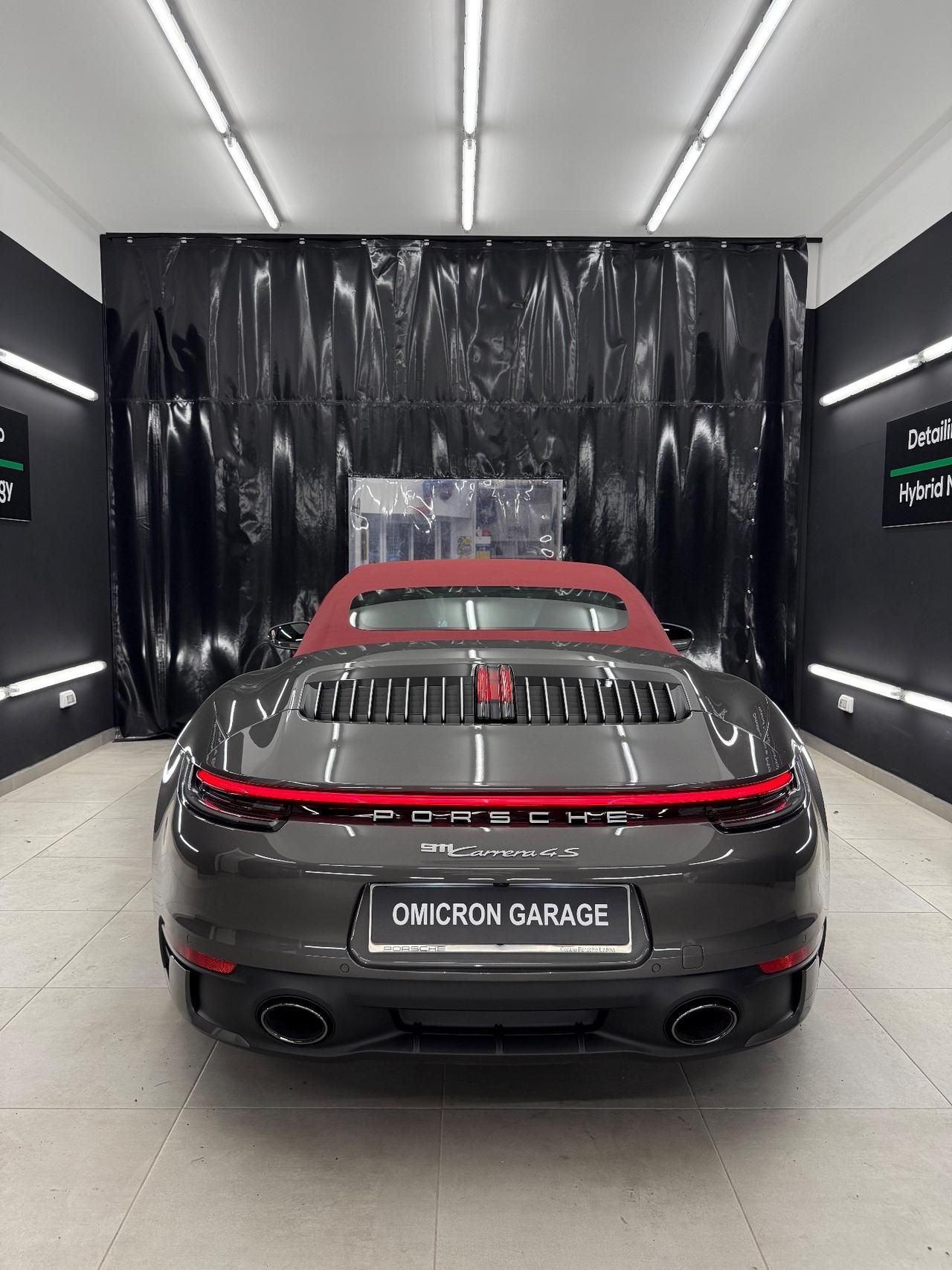 Porsche 911 992 Carrera 4S Cabriolet