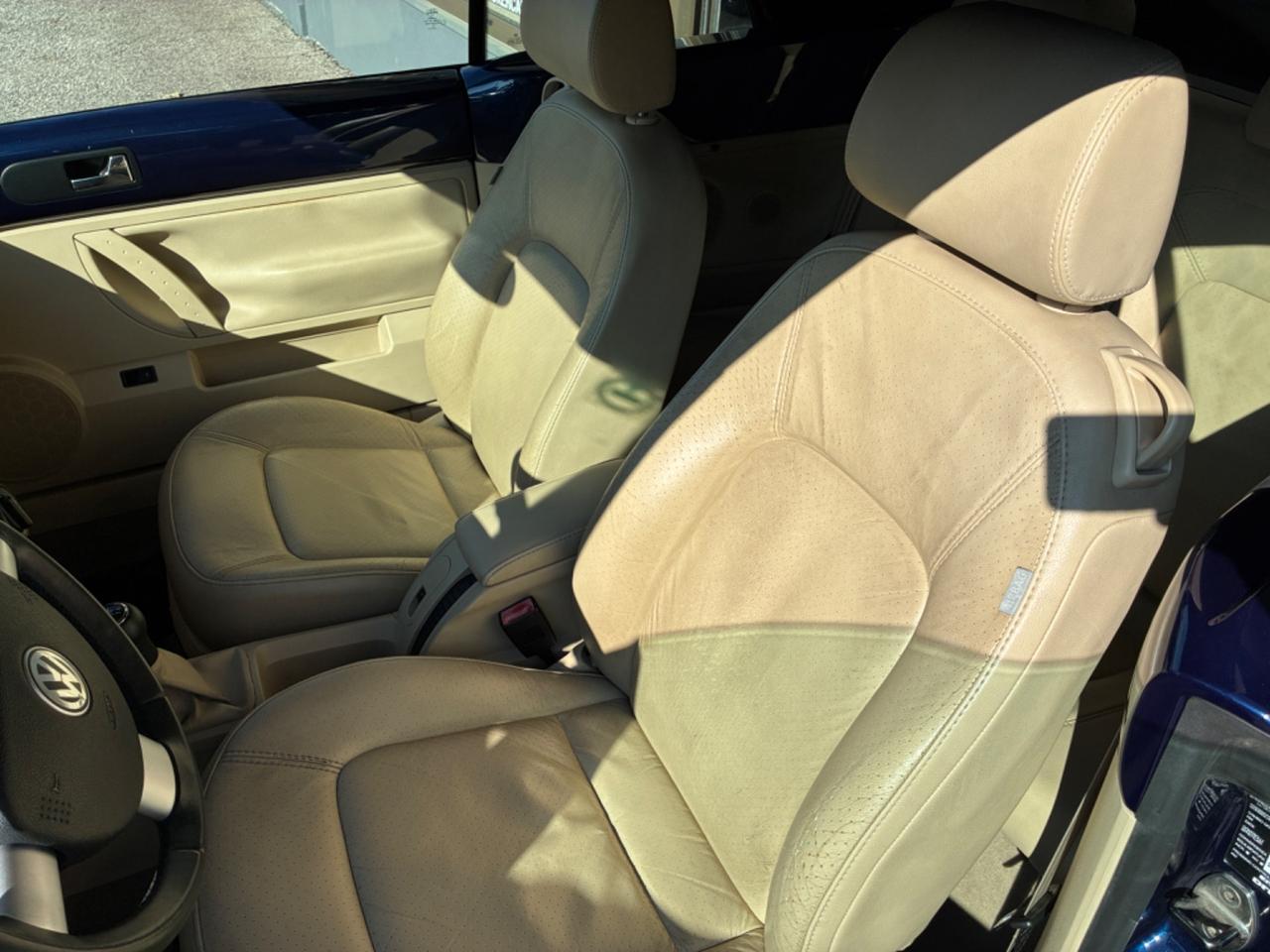 Volkswagen New Beetle 1.6 Cabrio GPL