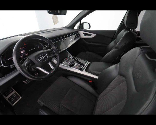 AUDI Q7 55 TFSI quattro tiptronic