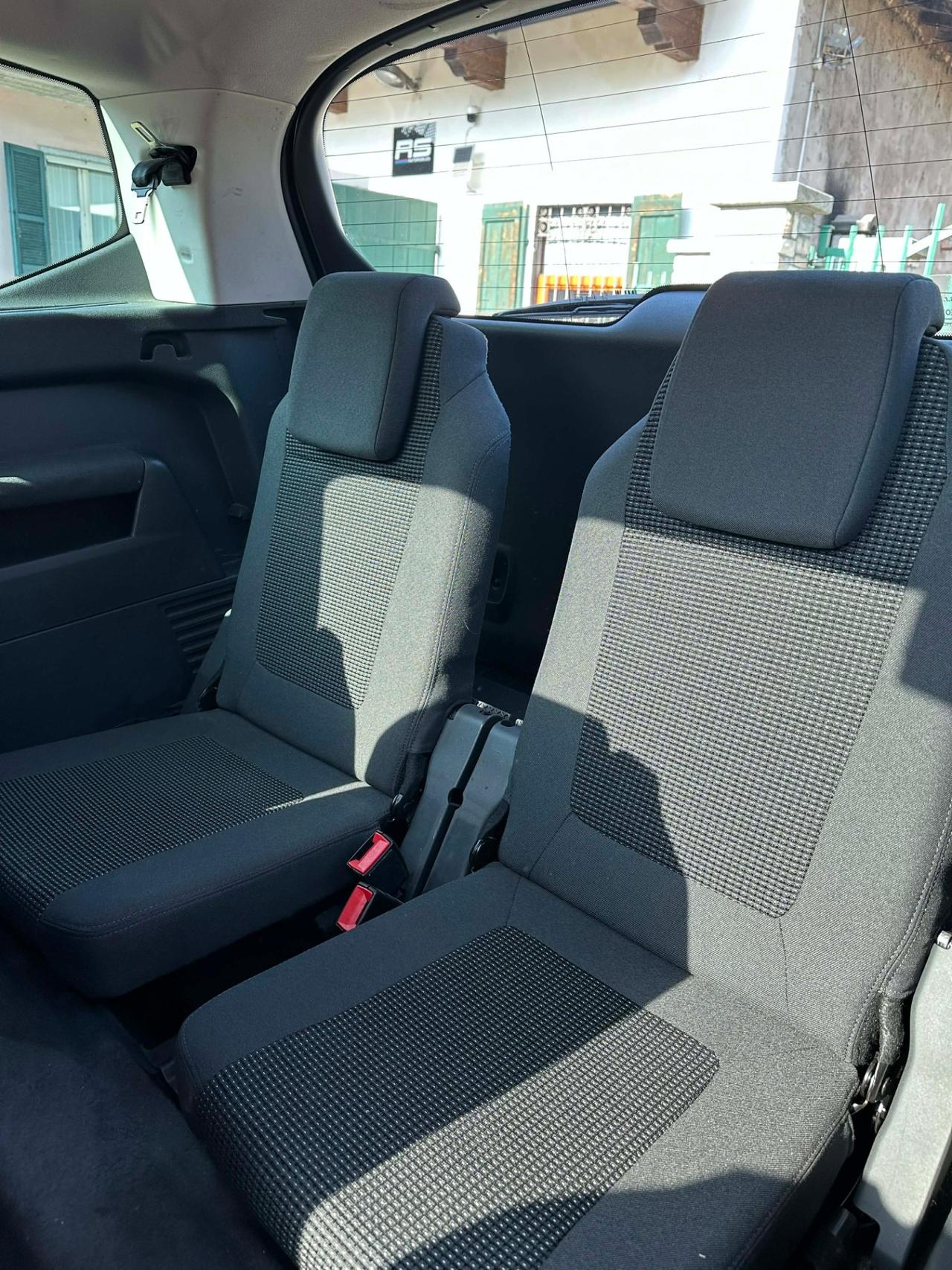 Peugeot 5008 1.6 HDi 115CV ALURE 7 POSTI TETTO KMCERT GARANZ