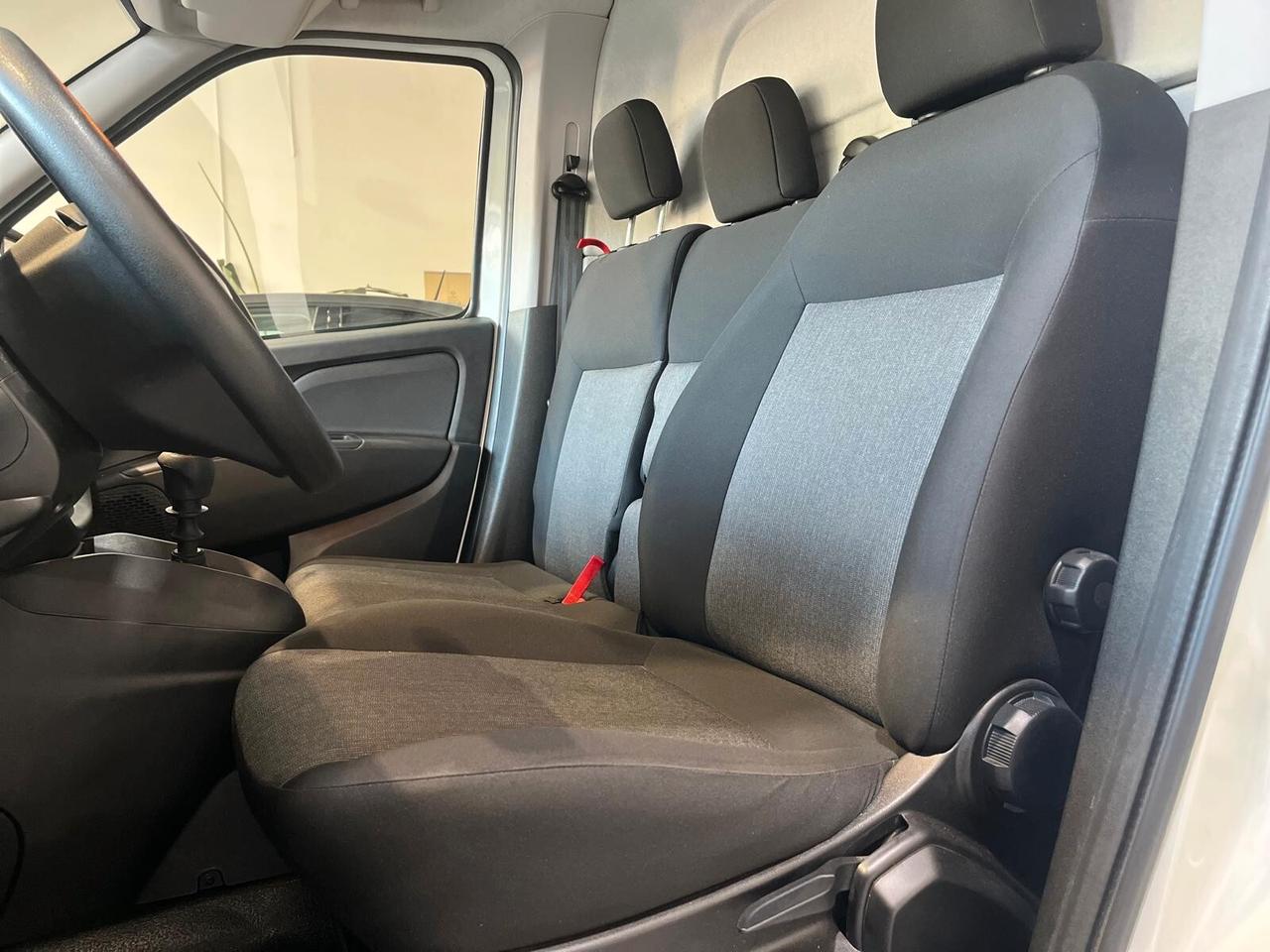 Fiat Doblo DOBLò 1.6 MJT 105 CV 3 POSTI LOUNGE 2022 *UNICOPRO* *52MILAKM*