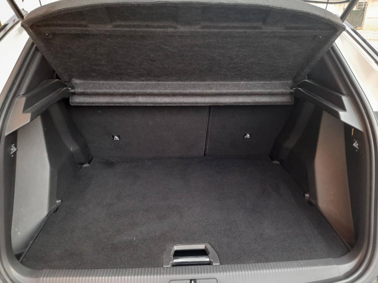 PEUGEOT 2008 1.5 BLUEHDI ALLURE