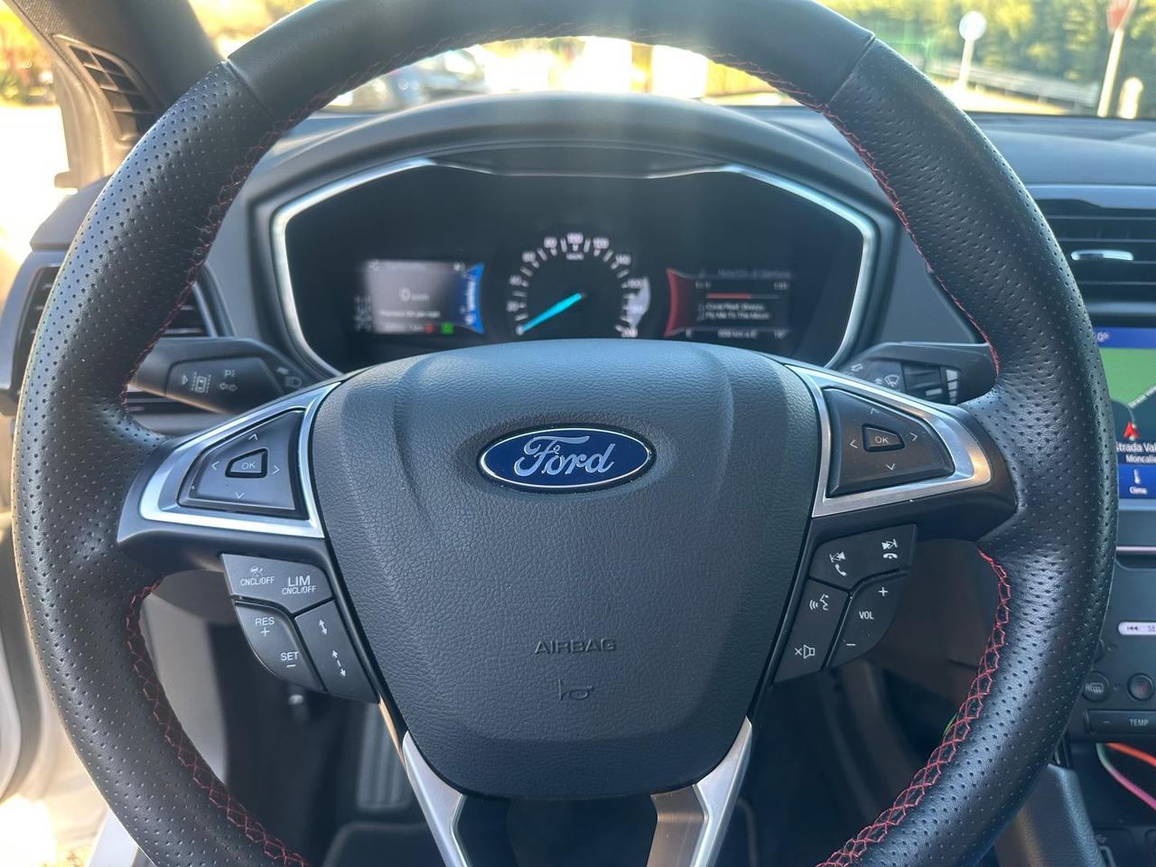 Ford Mondeo ST Line Business 2.0 HEV #10256