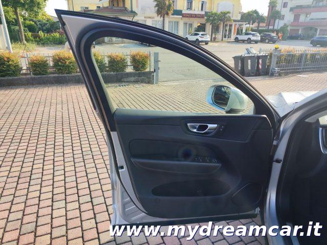 VOLVO XC60 T6 Recharge Plug-in Hybrid AWD Inscription