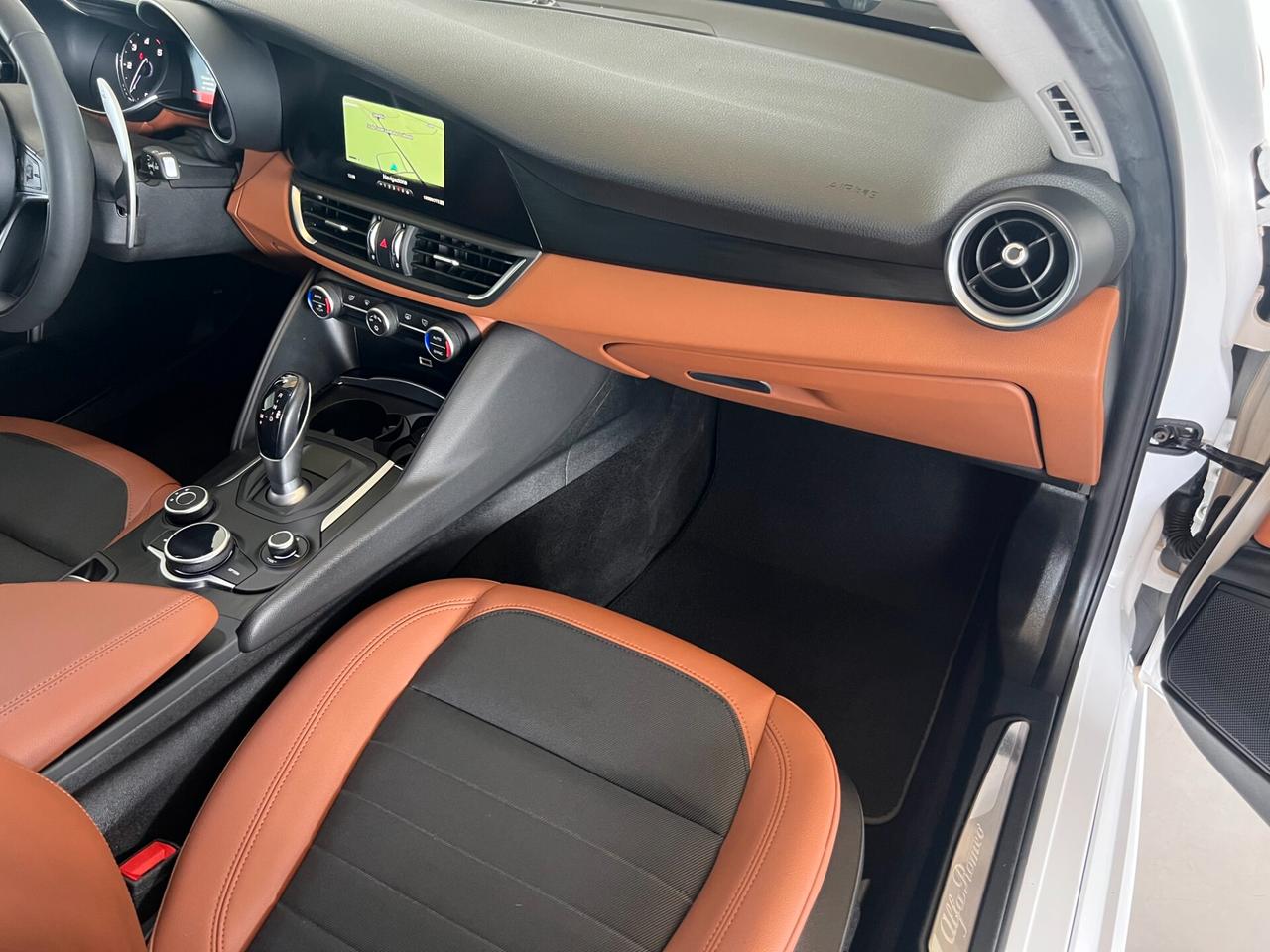 Alfa Romeo Giulia 2.2 Turbodiesel 180 CV AT8 Super