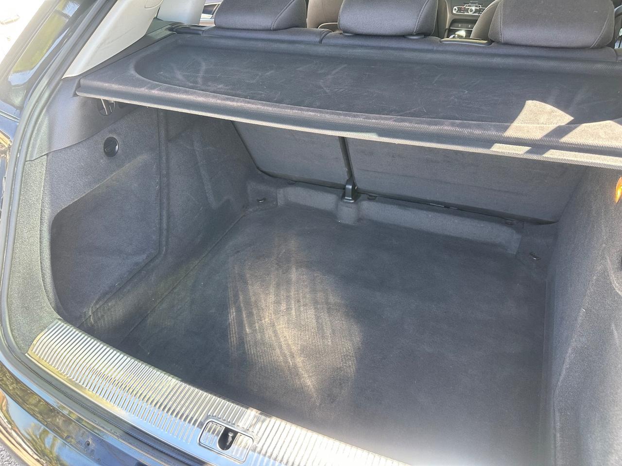 Audi Q3 2.0 TDI S Line 140 cavalli