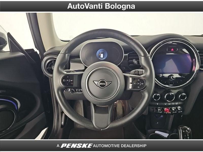 MINI Mini Mini 3p 1.5 Cooper Essential Premium Mid Package auto