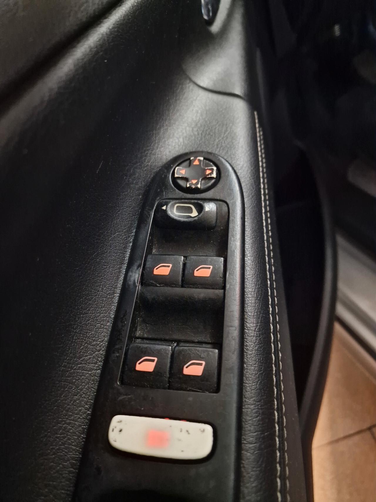 Peugeot 207 1.6 HDi 90CV SW Outdoor, 123 mila chilometri