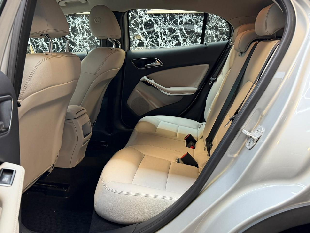 Mercedes-benz GLA 200 d Automatic Premium