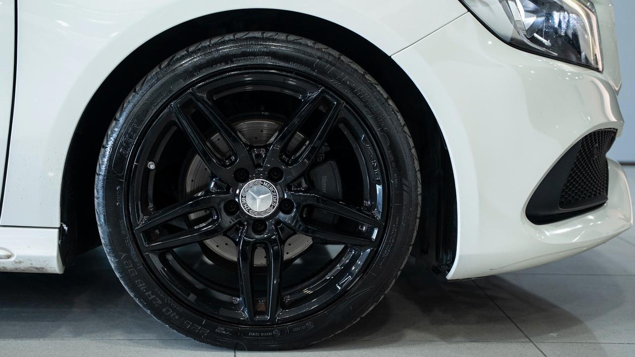 Mercedes-benz A 180 D PREMIUM PLUS AMG TETTO XENO PELLE NAVI FULL OPTIONAL