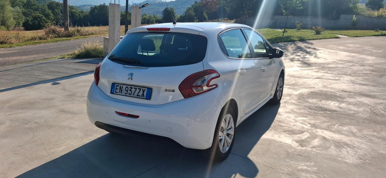 Peugeot 208 1.4 HDi 68 CV 5 porte Active
