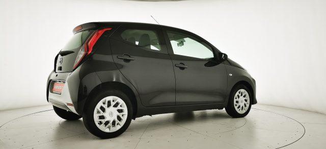 TOYOTA Aygo Connect 1.0 VVT-i 72CV x-business CAMBIO AUTOM.