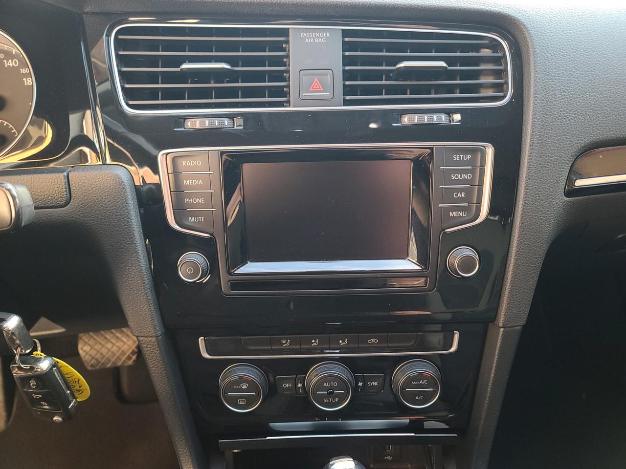 Golf 1.6 TDI DSG OK NEOP IMPECCABILE