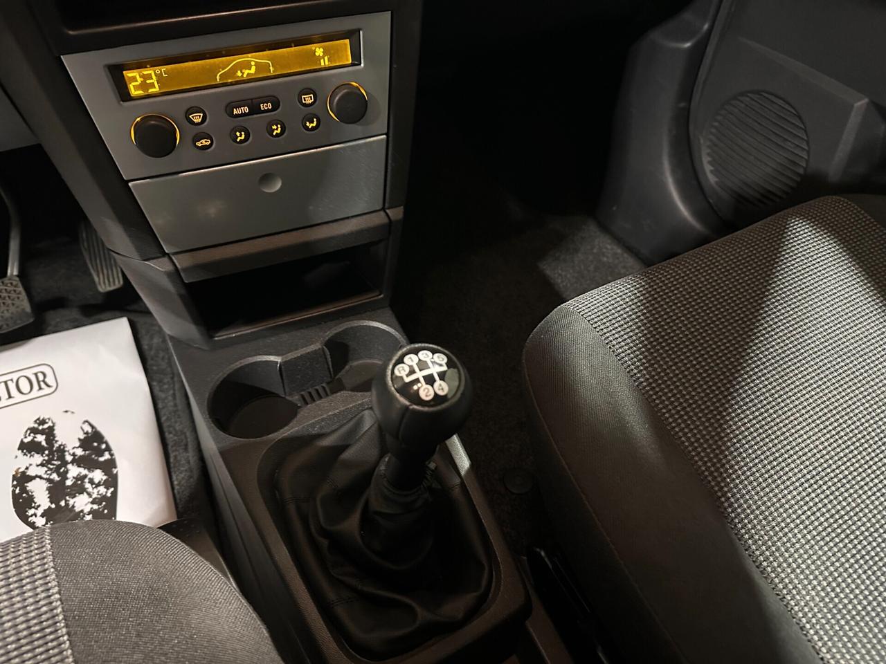 Opel Meriva 1.6 16V Enjoy - NEOPATENTATI A/C AUTORADIO