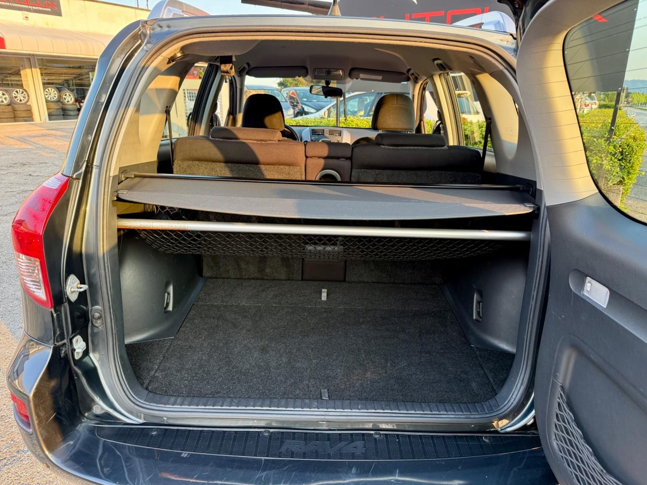 TOYOTA RAV 4 2.0 i BENZINA Luxury 112.000KM PERFETTA