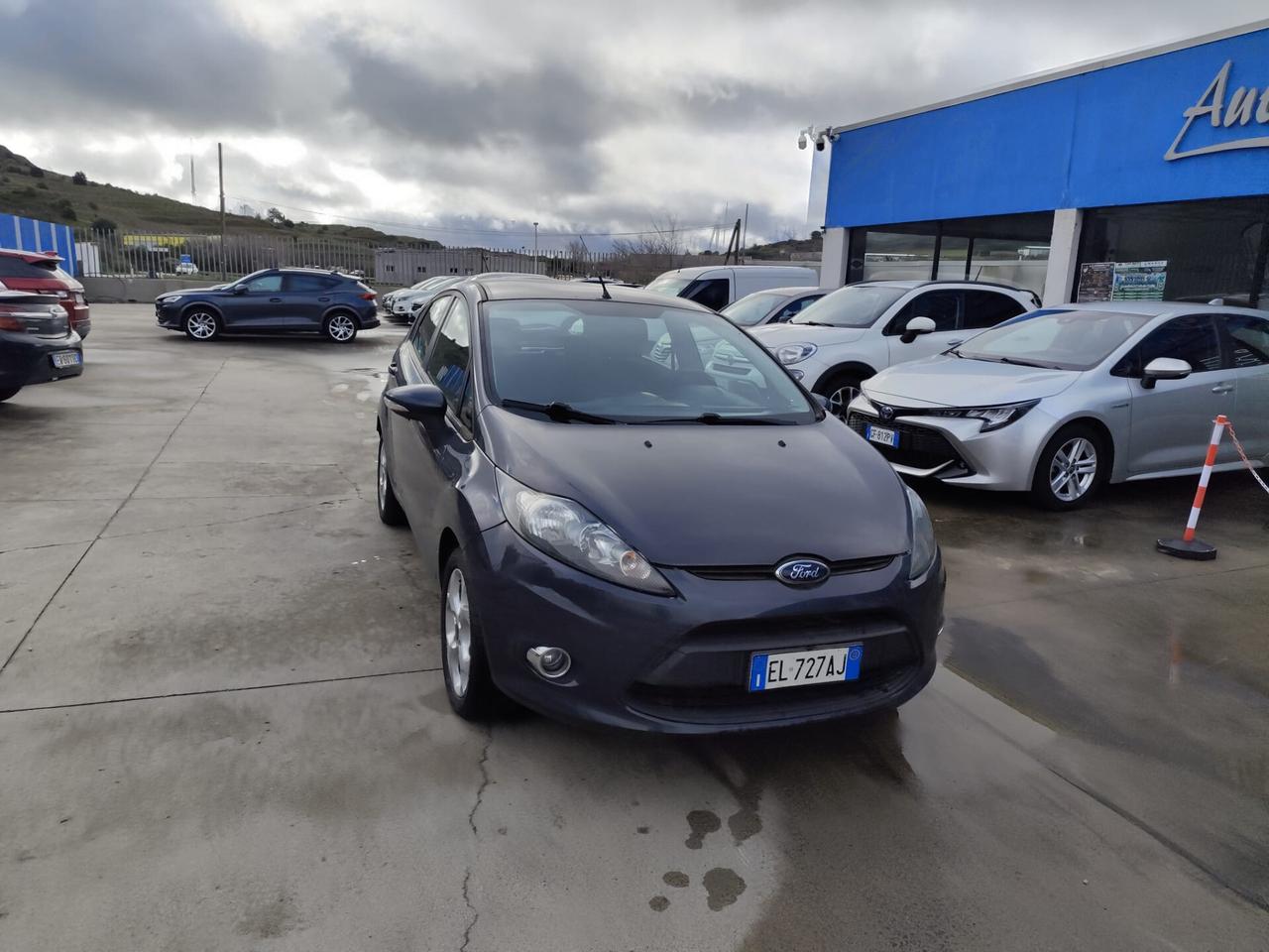 Ford Fiesta Ikon 1.4 TDCi 70CV 5 porte