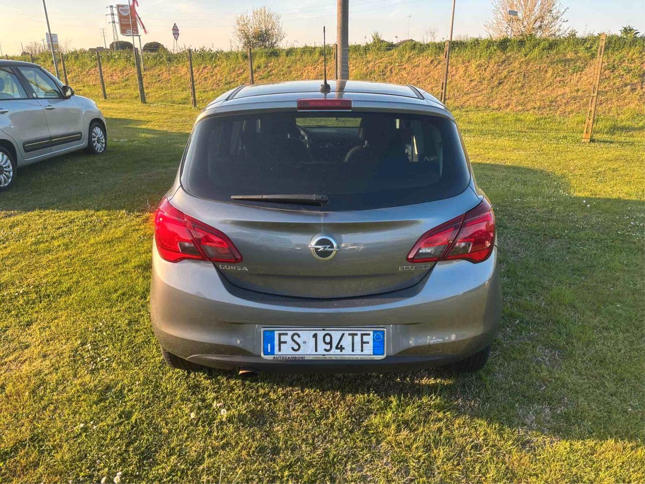 Opel Corsa 1.4 90CV GPL Tech 5 porte
