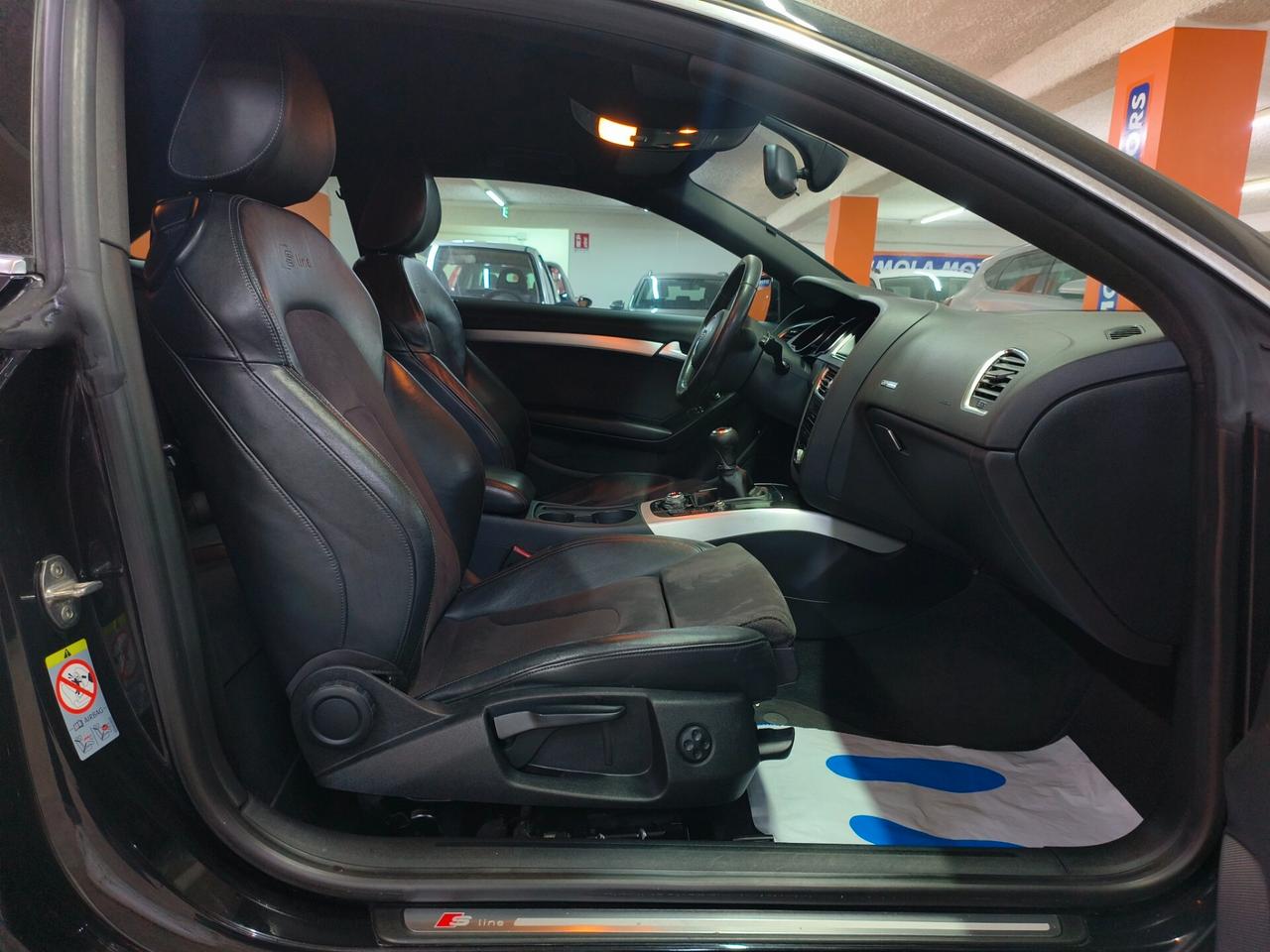 Audi A5 Coupé 2.0 TDI 177 CV S-line Total Black