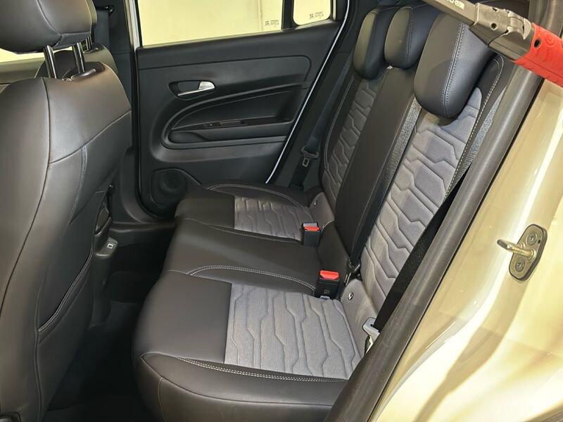 Jeep Avenger 4xe Hybrid 1.2 MHEV 4xe Upland