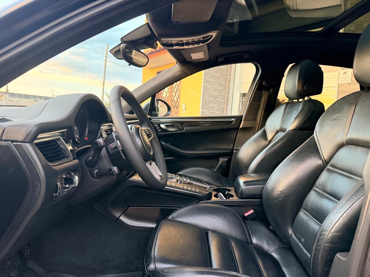 Porsche Macan 3.0 S -Tetto-Pasm-Full-Total BLACK