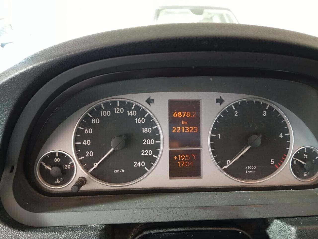 Mercedes-benz B "HM CERTIFICATI"