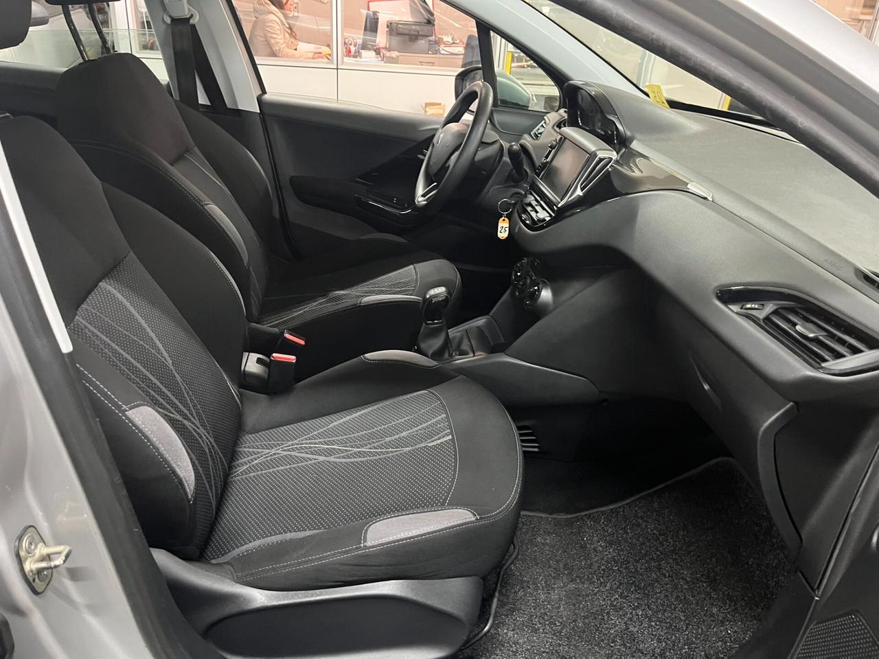 Peugeot 208 1.2 solo 70mila km, 5 porte