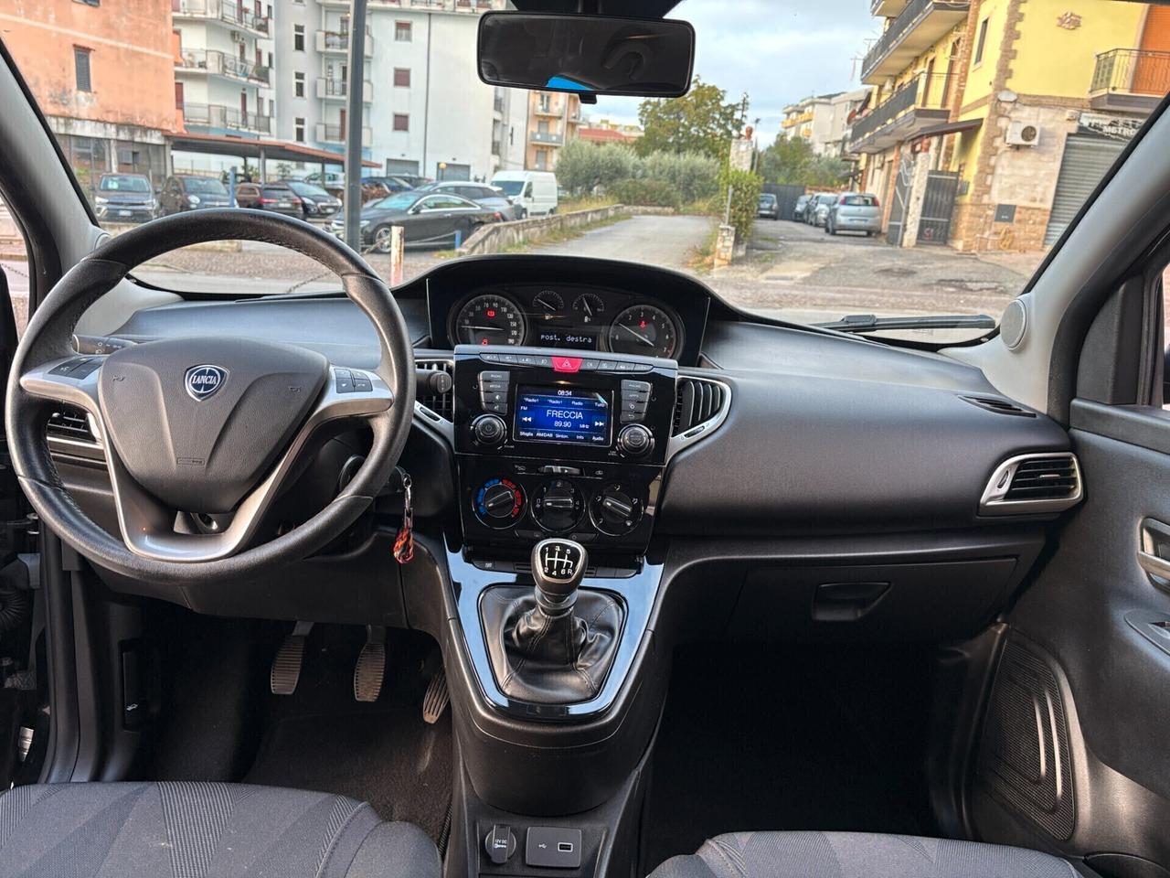 Lancia Ypsilon 1.0 5 porte Gold-2021