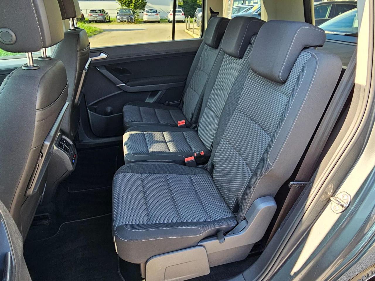 Volkswagen Touran 1.6 TDI 115 CV SCR DSG Comfortline