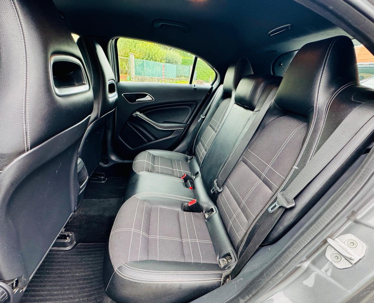 Mercedes-benz A 180 CDI Automatic Dark Night Edition