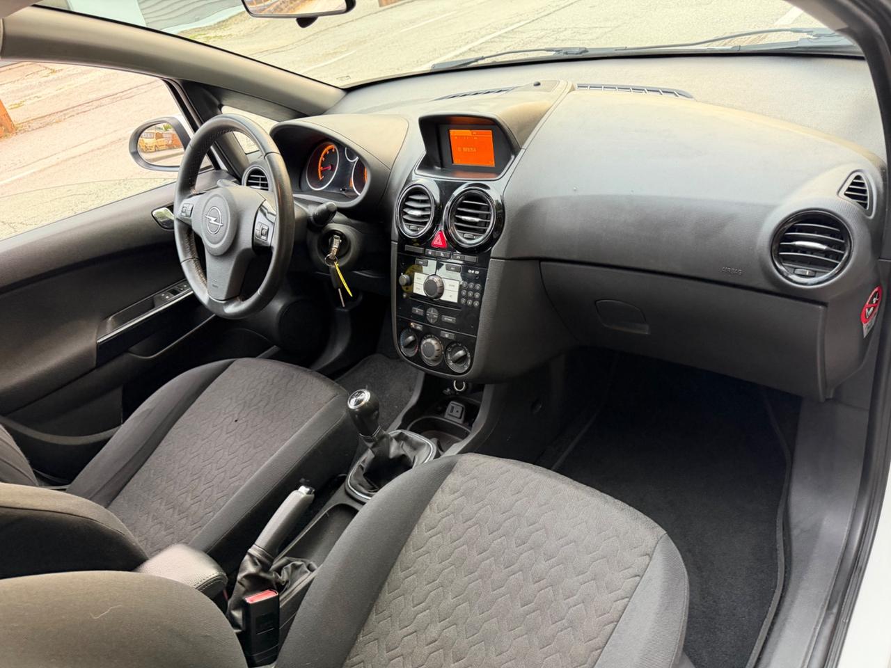 Opel Corsa 1.2 85CV 5 porte GPL-TECH Edition