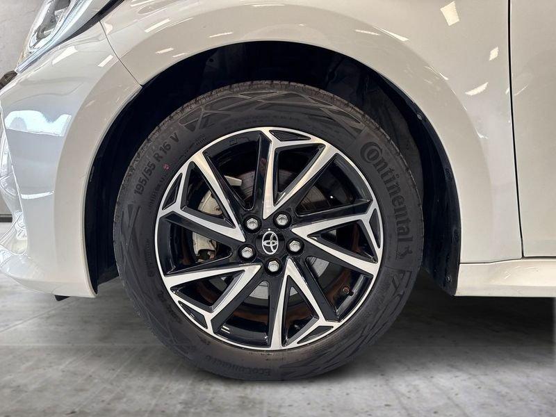 Toyota Yaris Hybrid Style MY22