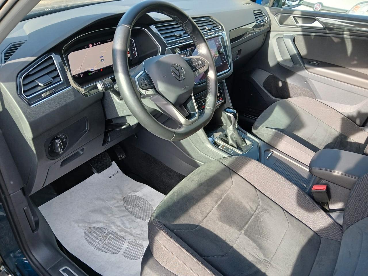 Volkswagen Tiguan 2.0 TDI 150 CV SCR DSG Elegance-AZIENDALE