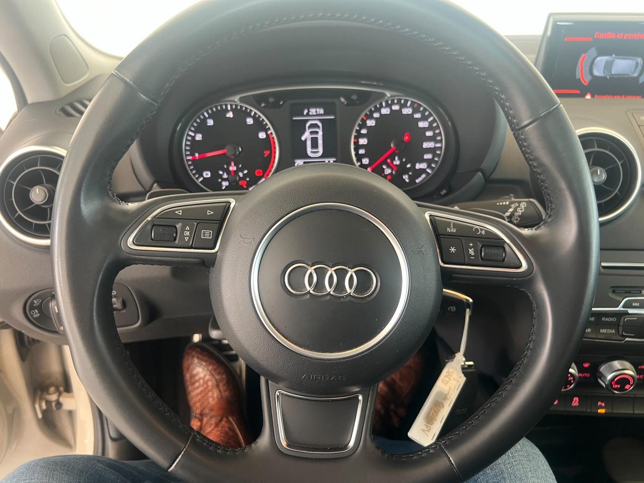 Audi A1 SPB 1.0 TFSI ultra S tronic S-LINE ESTERNO
