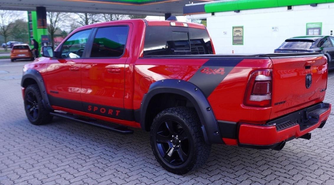 Dodge RAM 5.7 HEMI CrewCab Sport