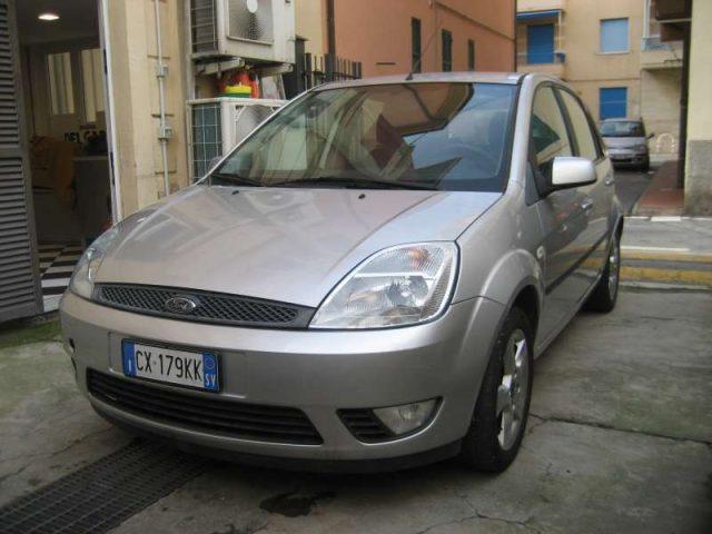 FORD Fiesta 1.2 16V 5 PORTE TECNO