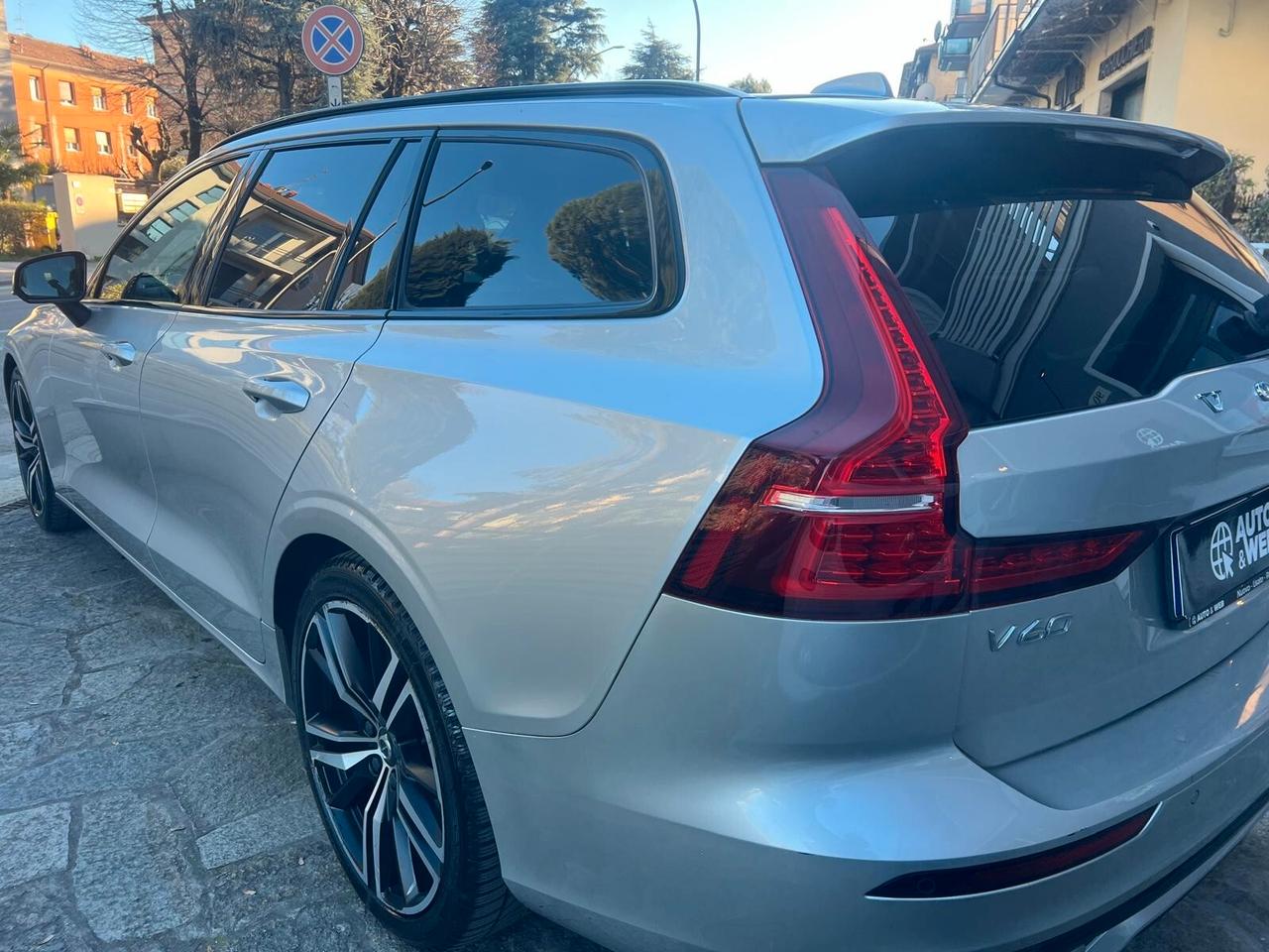 VOLVO V60 B4 GEARTRONIC R-DESING