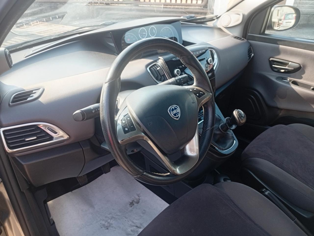 Lancia Ypsilon 1.2 69 CV 5 porte GPL Ecochic NEOPATENTATI OK