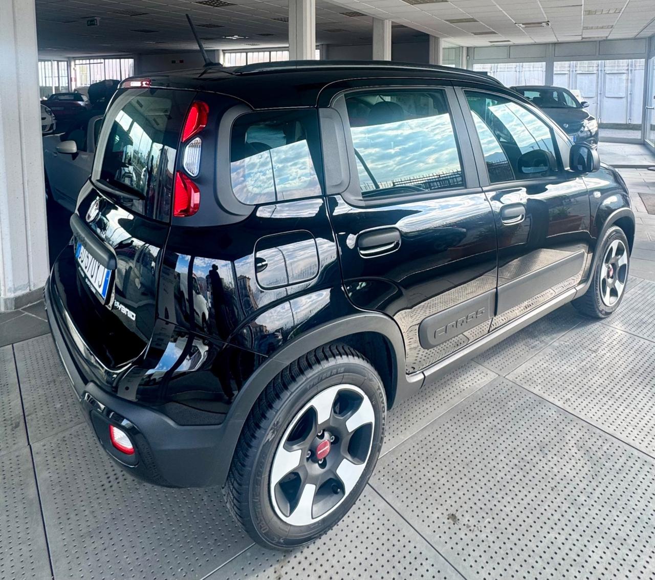 Fiat Panda 1.0 FireFly S&S Hybrid City Cross