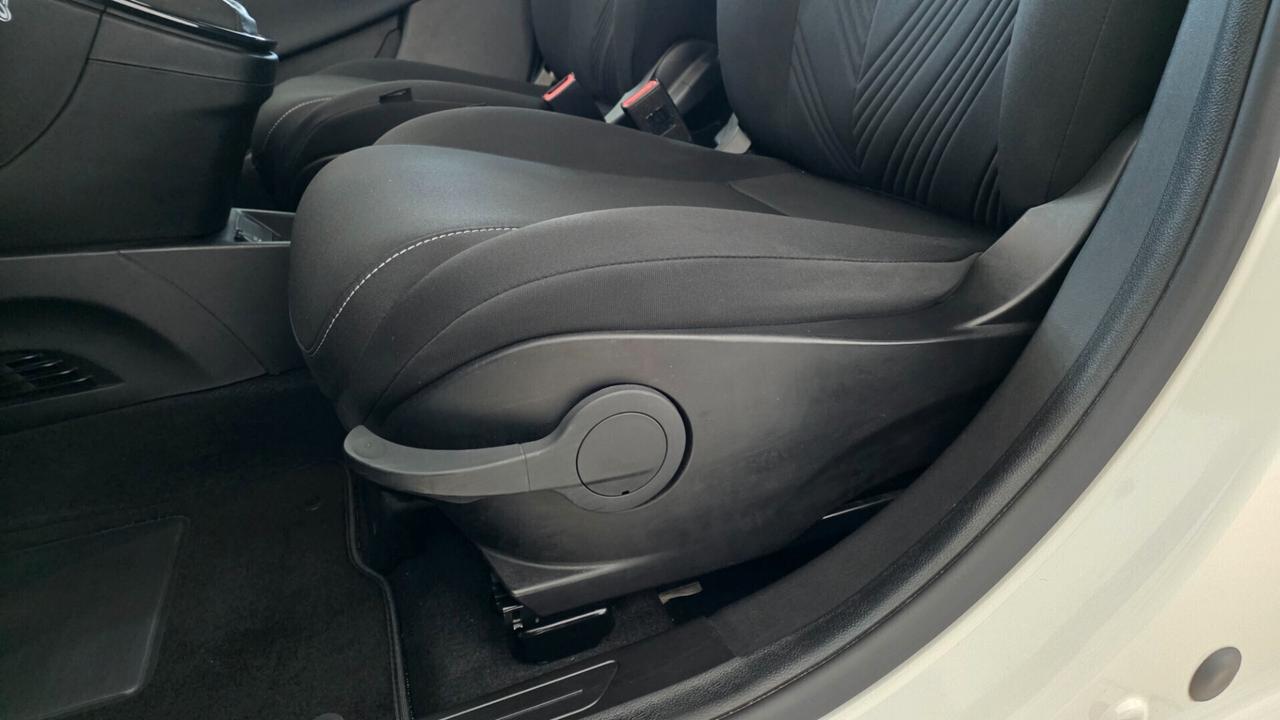 Lancia Ypsilon 1.0 FireFly 5 porte S&S Hybrid Gold