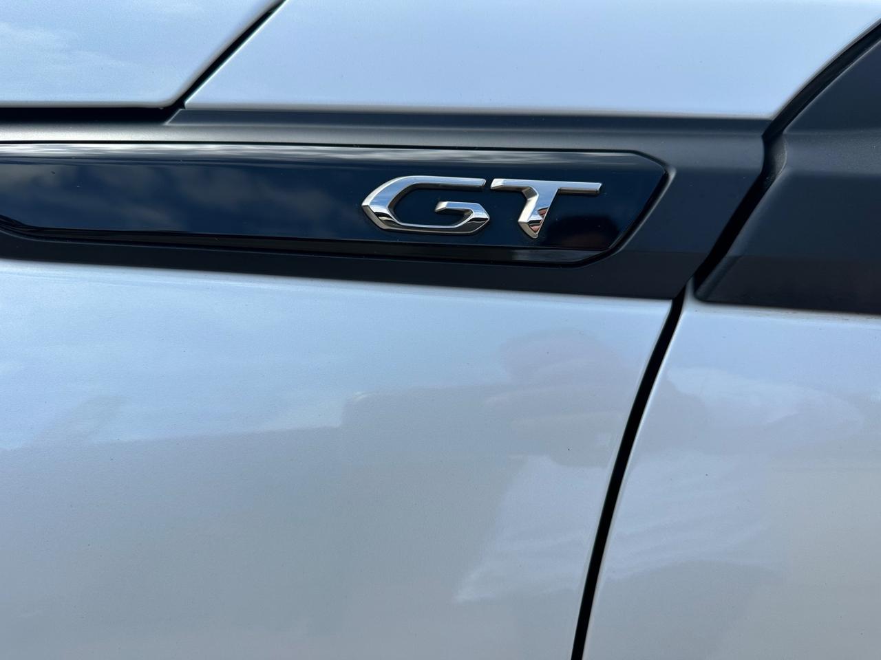 Peugeot 2008 BlueHDi 130 S&S EAT8 GT